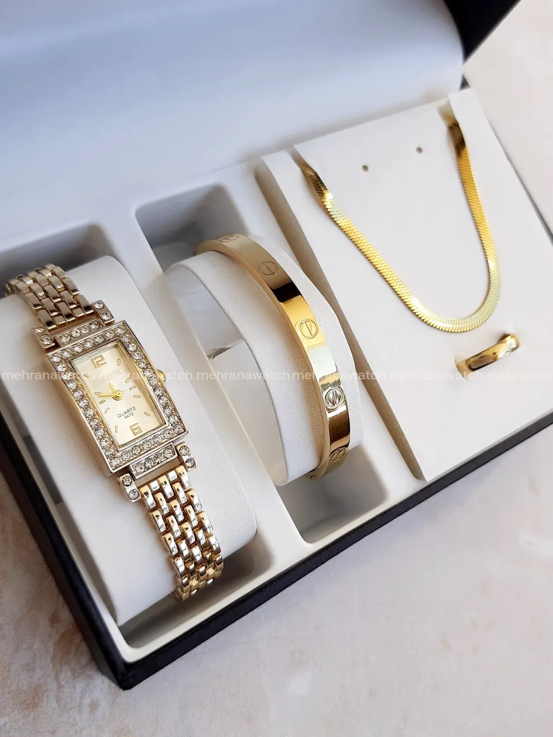 ست ساعت زنانه