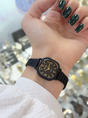 ساعت والار با رنگ های پاستلی